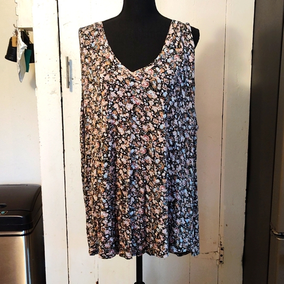 Maurices 24/7 tank top - Picture 1 of 2